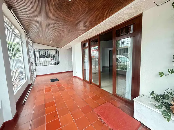 Arriendo Casa En Urbanización La Campiña