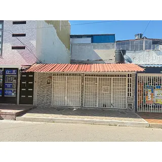 Casa Comercial De Un Piso